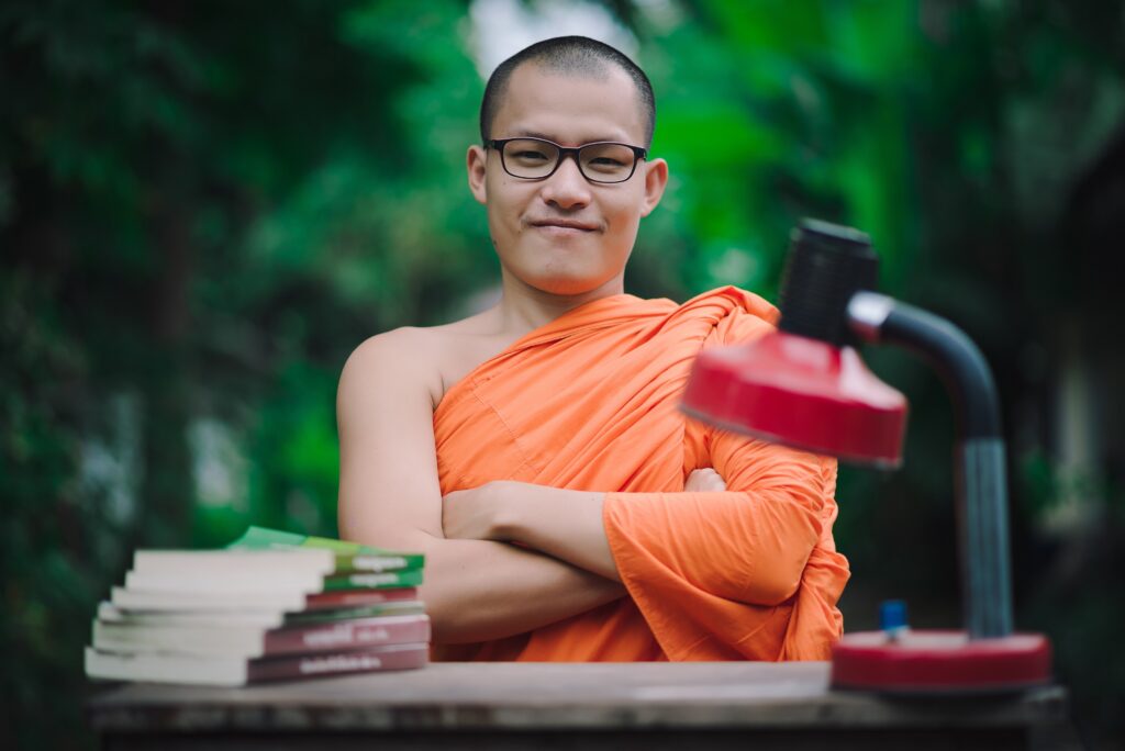 Monk Asia Sitting Desk